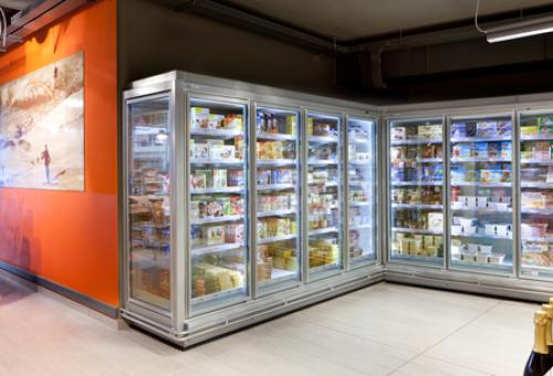 Nachhaltige Costan-Verbundanlage im neuen Kanguro-Supermarkt in Belluno (Italien)